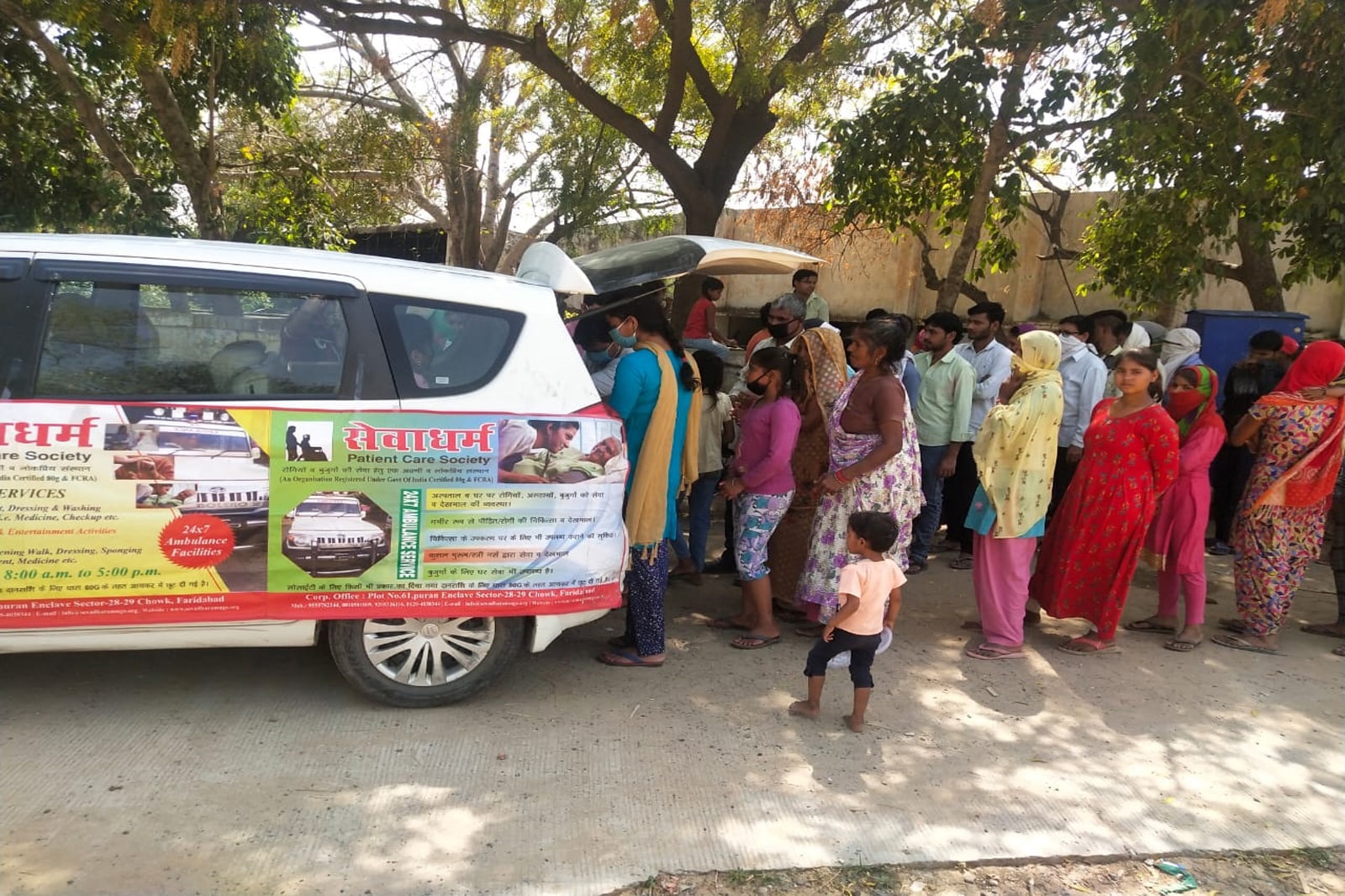 Food Distribution in faridabad